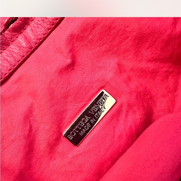 Bottega Veneta Black and Red Floral Tote - Picture 3 of 3